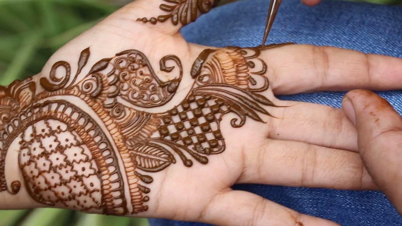 easy mehndi design | Beautiful And Simple Mehndi Design For Back Hand |  Easy Mehndi Design Back Side - YouTube