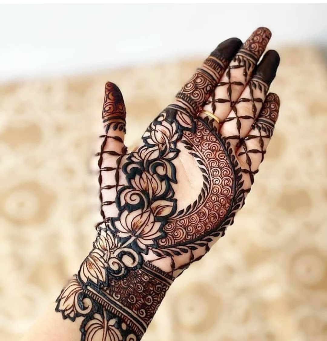 Latest party mehndi design 2023