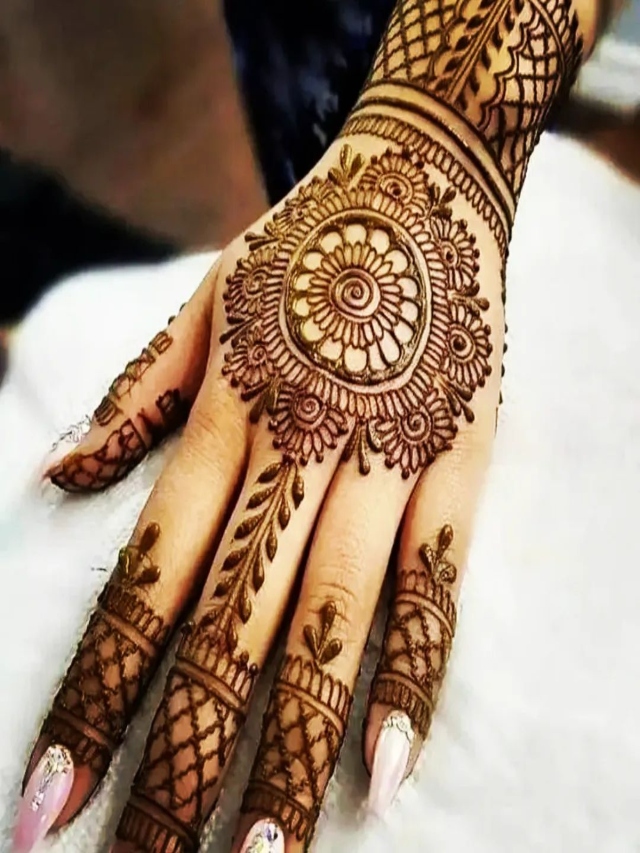 Navratri special full hand Mehndi... - Mamta Mehndi Design | Facebook