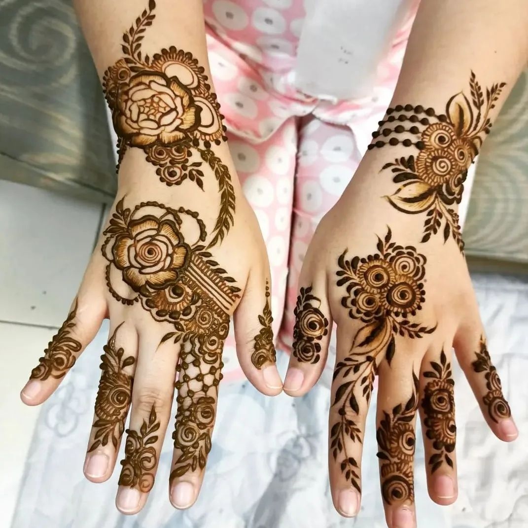 Attractive Floral Buta Arabic Mehndi Design for Back Hands | Attractive  Floral Buta Arabic Mehndi Design for Back Hands #ArabicMehndi #ArabicHenna  #ArabicBackHandMehndi #Mehndi #Mehandi #Heena #HennaDesign... | By  BeautyZingFacebook