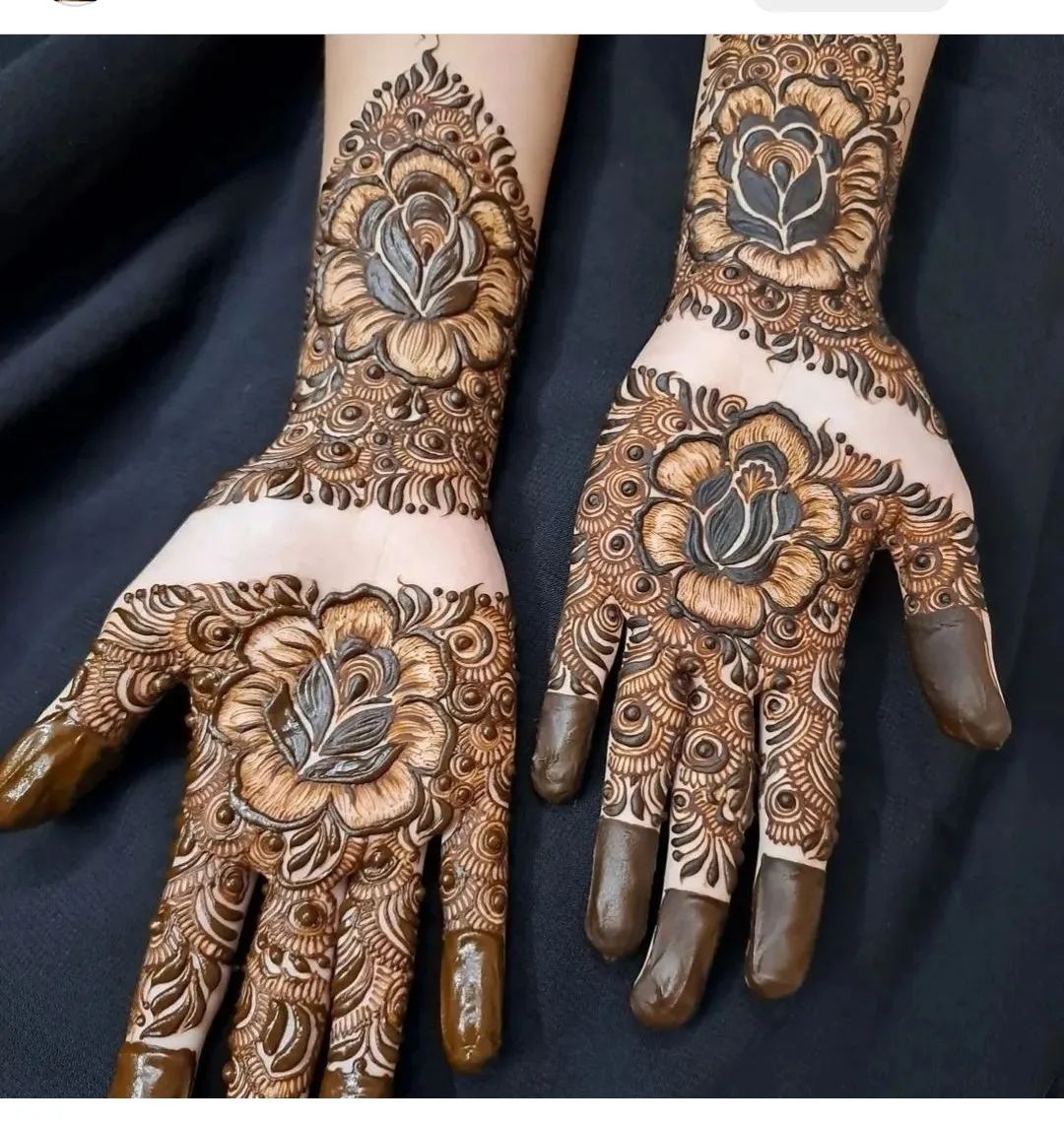 Mehandi Lagau kis name ki🤔👐 Bridesmaid follow me  @kk_mehandi_artist_chandigarh . . . #trendingsongs #trendalert  #mehandireels… | Instagram